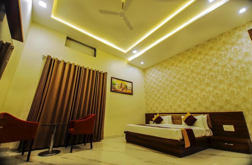 Hotel Amar Vilas & Resort Bharatpur Exterior foto
